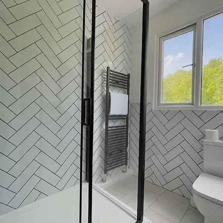 Casa vacanze Guestready - Modern Sleeps 10 Close To Leeds City Family Home Leeds (West Yorkshire)