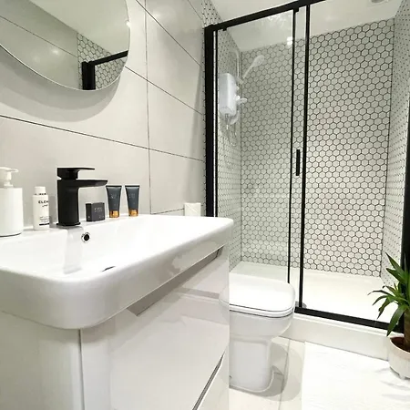 Guestready - Modern Sleeps 10 Close To Leeds City Family Home Casa vacanze *