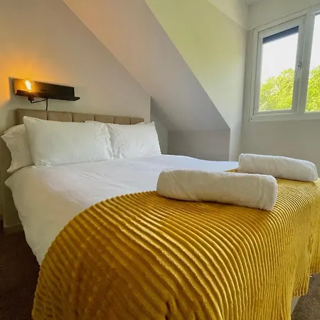 Guestready - Modern Sleeps 10 Close To Leeds City Family Home Casa vacanze Leeds (West Yorkshire)